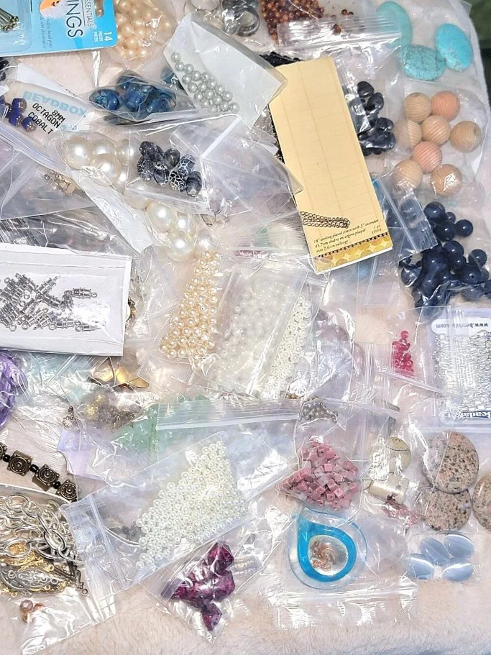 HUGE 4.5lb Destash Lot Jewelry Making Beads Findings Cabachons Various Mats #K